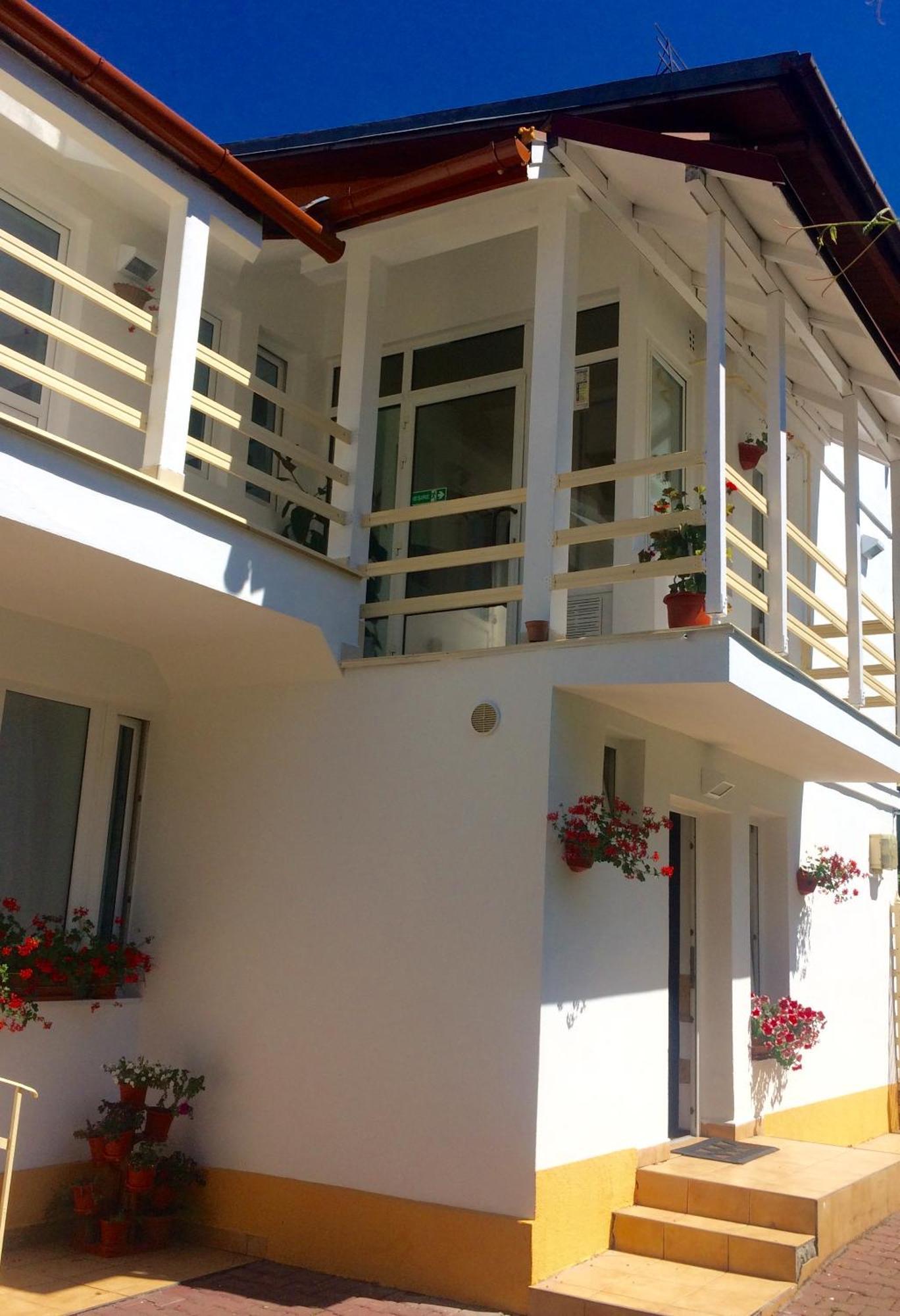 Suri Guesthouse Brassó Kültér fotó