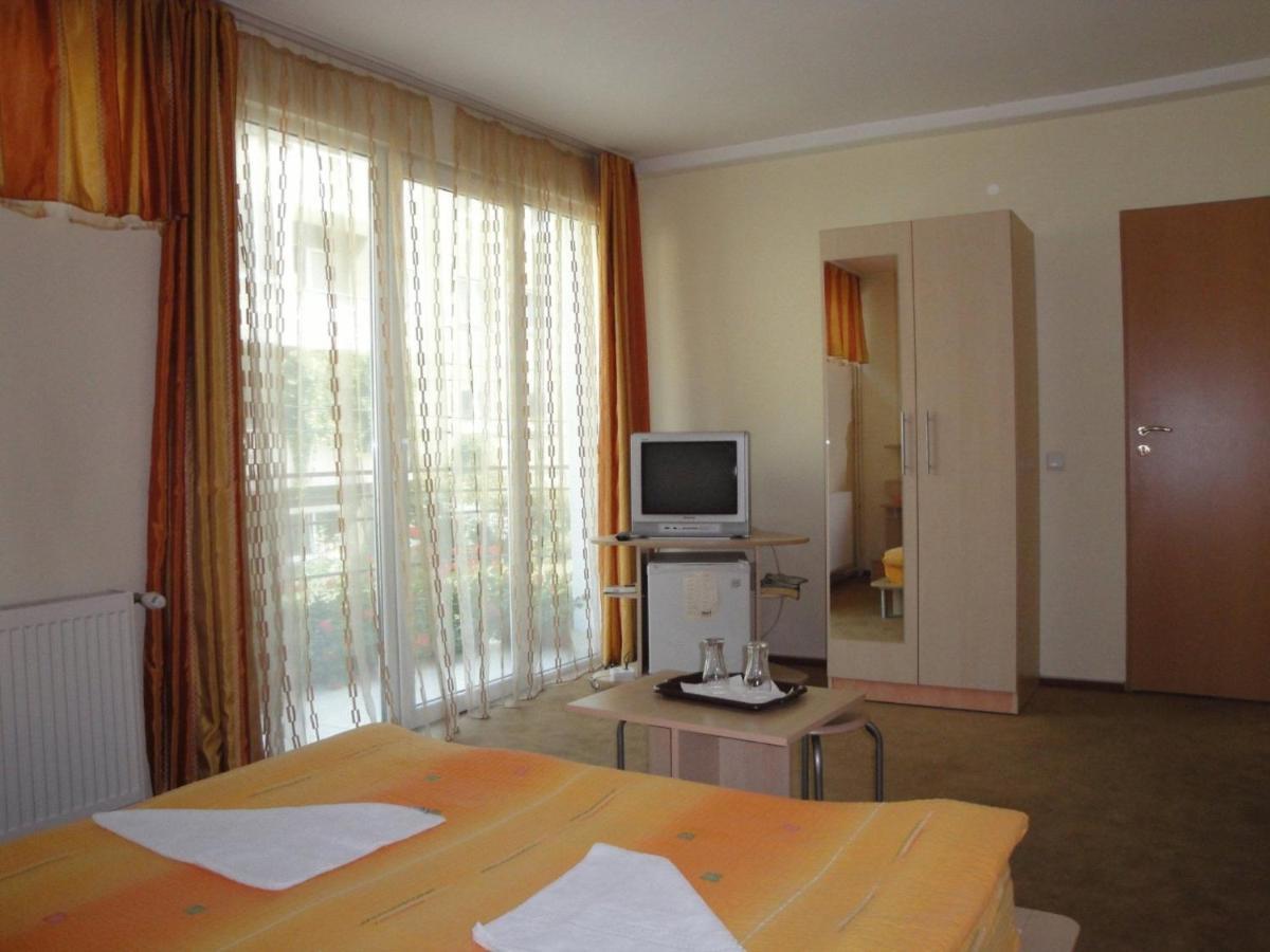 Suri Guesthouse Brassó Szoba fotó